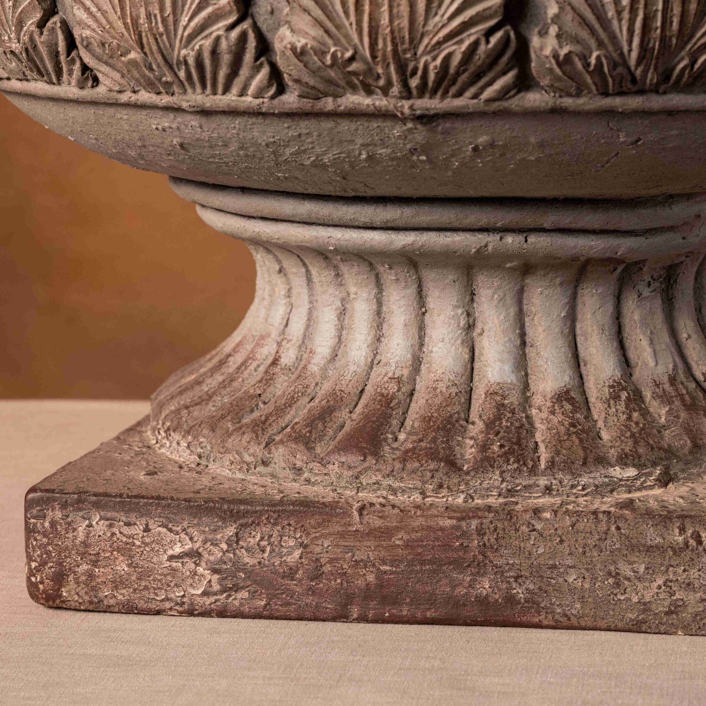 Stella Polyresin Planter