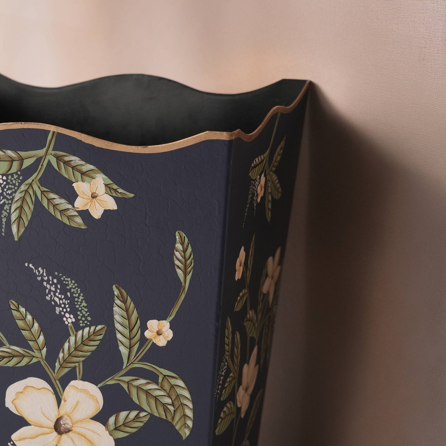 Botanique Flora Wave Bin