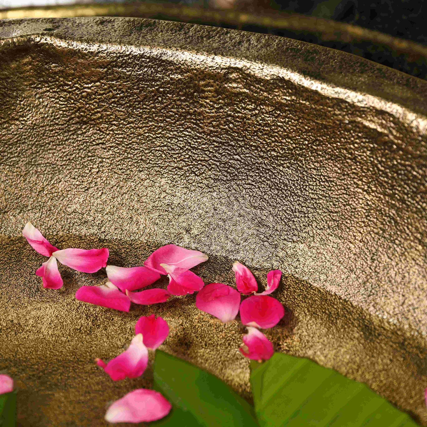 Auraa Hammered Centrepiece Bowl