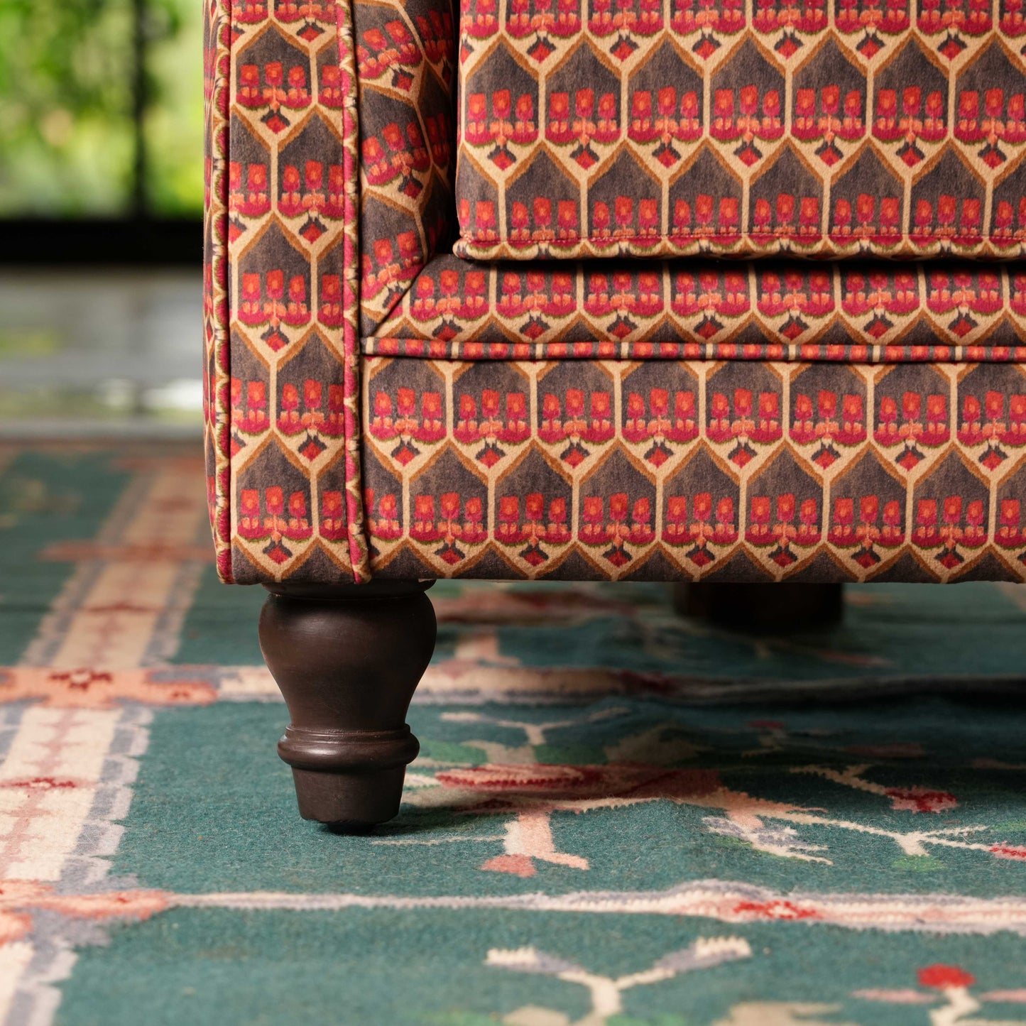 Mocharosa Sofa