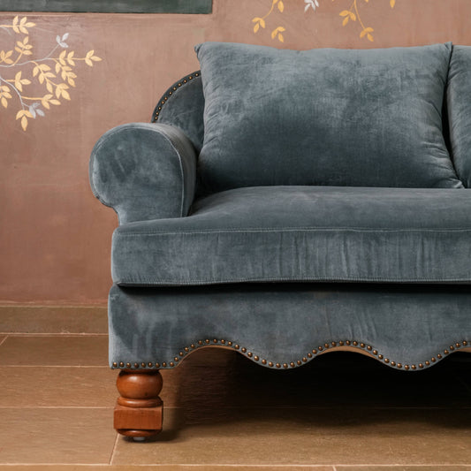 Scalloped Day Bed Sofa