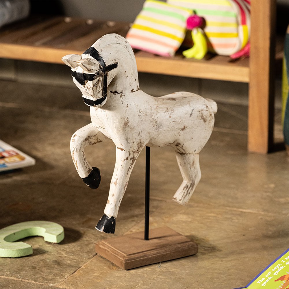 Columbus Wooden Horse Decor