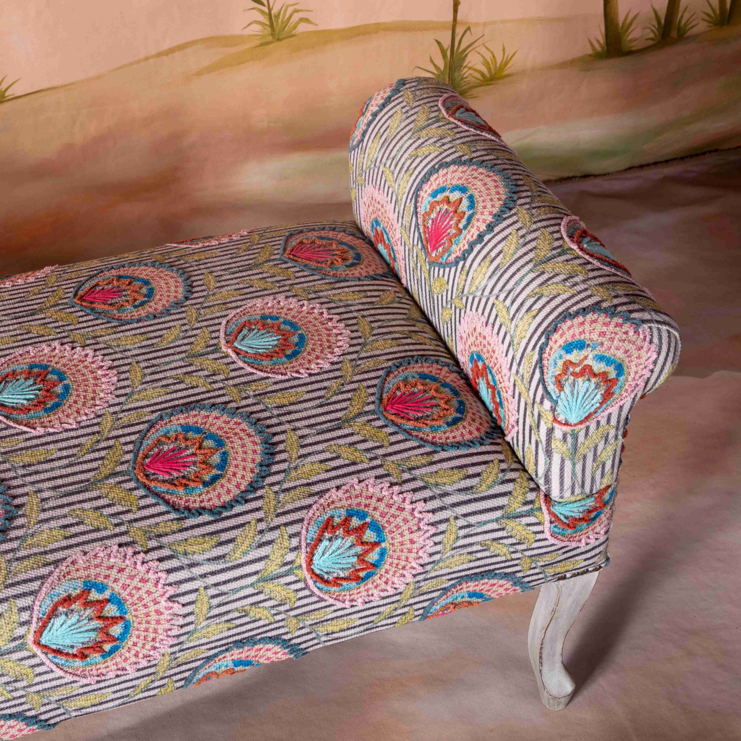 Kandy Chaise
