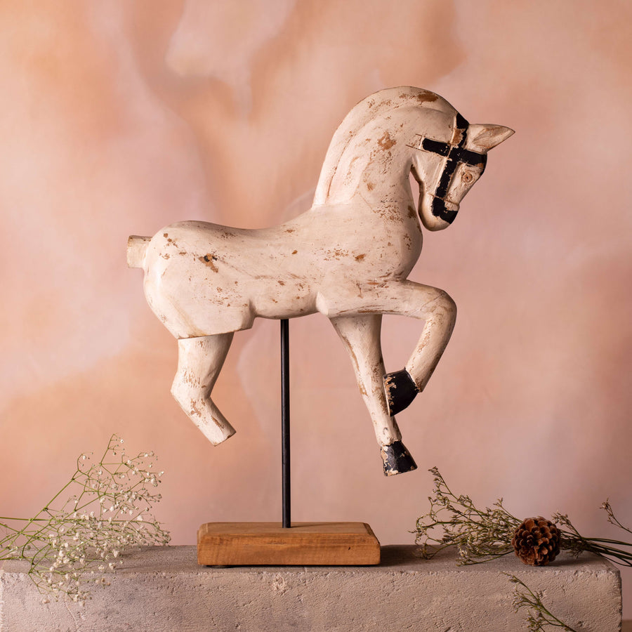 Columbus Wooden Horse Decor
