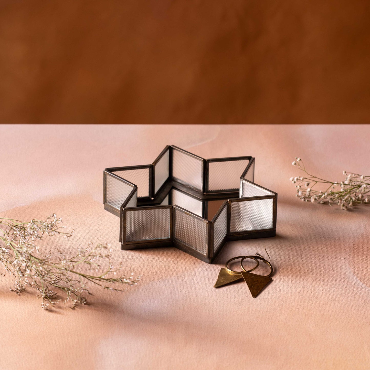 Star Tray With Mirror Base