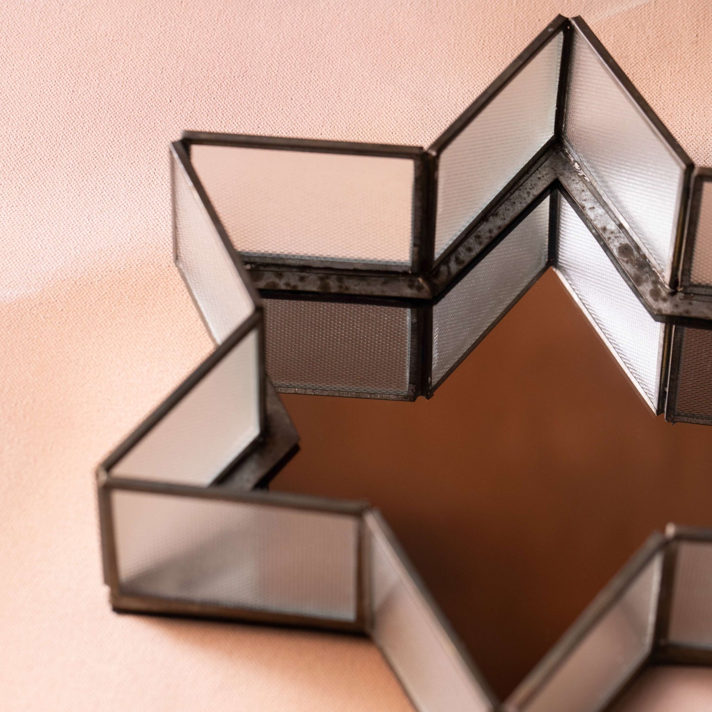 Star Tray With Mirror Base