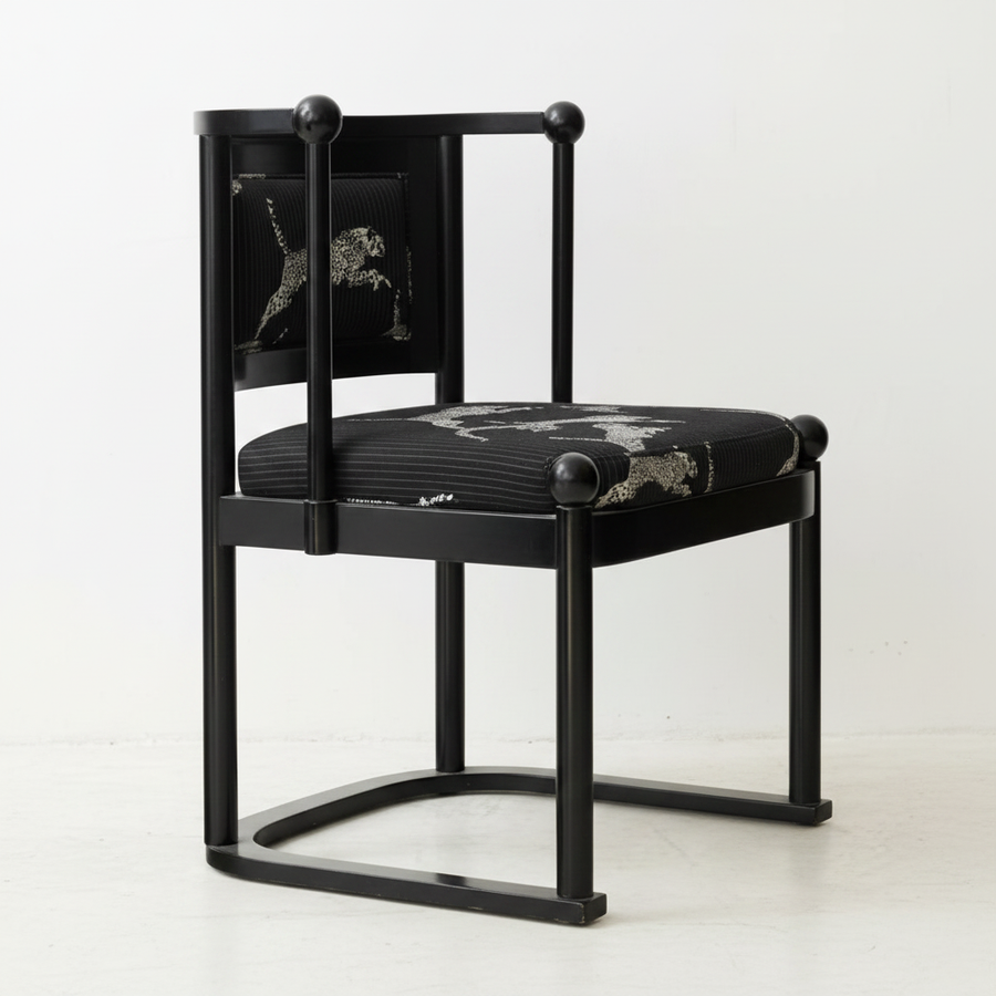 Prowl Noir Chair – detail view