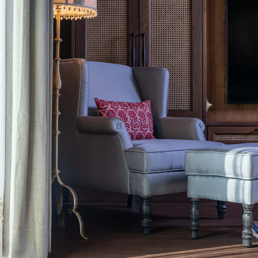 Bessie Chair with Stool – detail view
