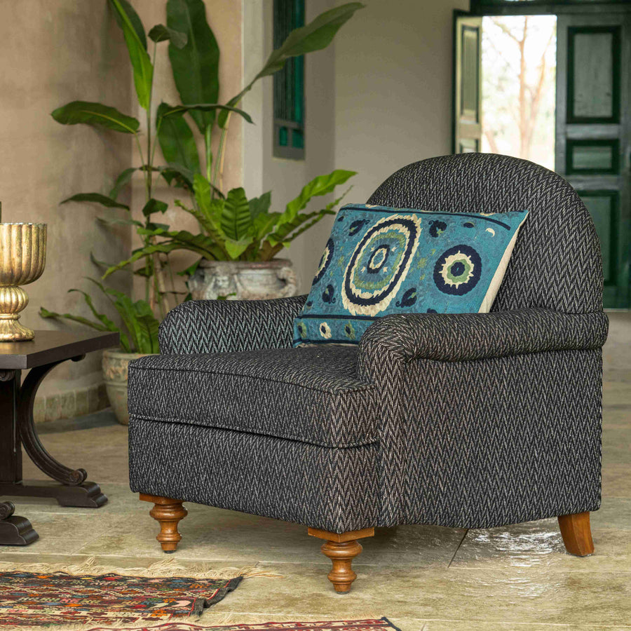 Samara Armchair – side profile