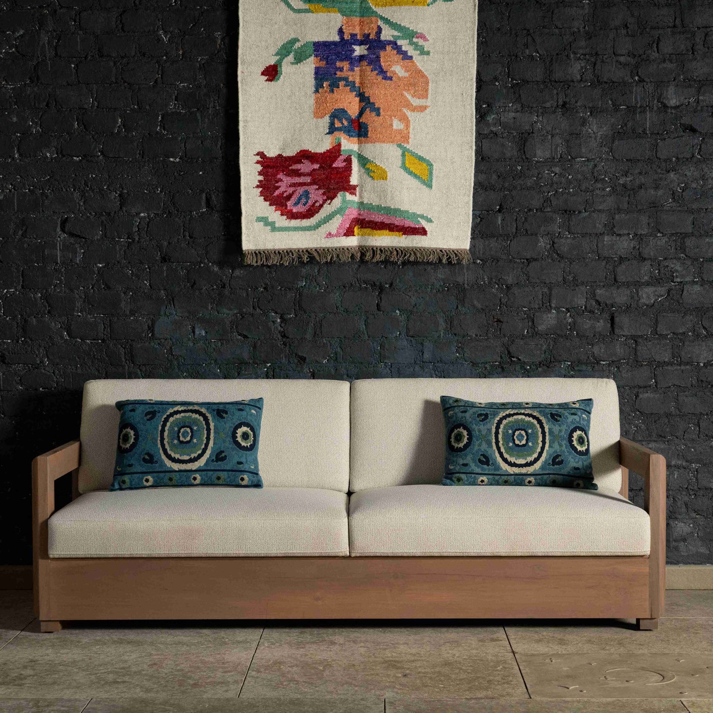 Aralias Sofa
