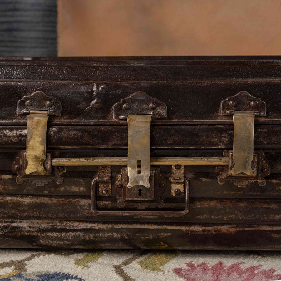 Iron Trunk Big