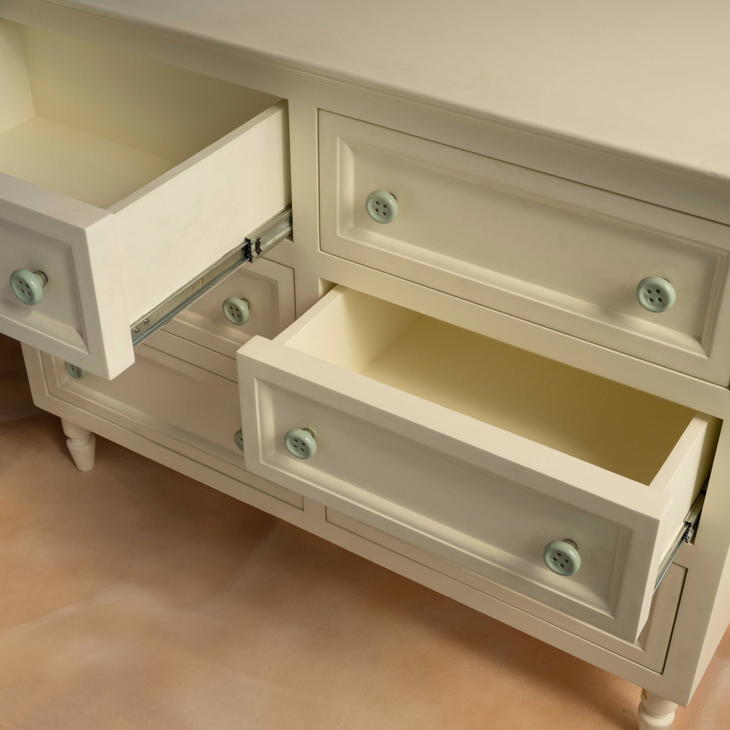 Aura Chest of Drawers