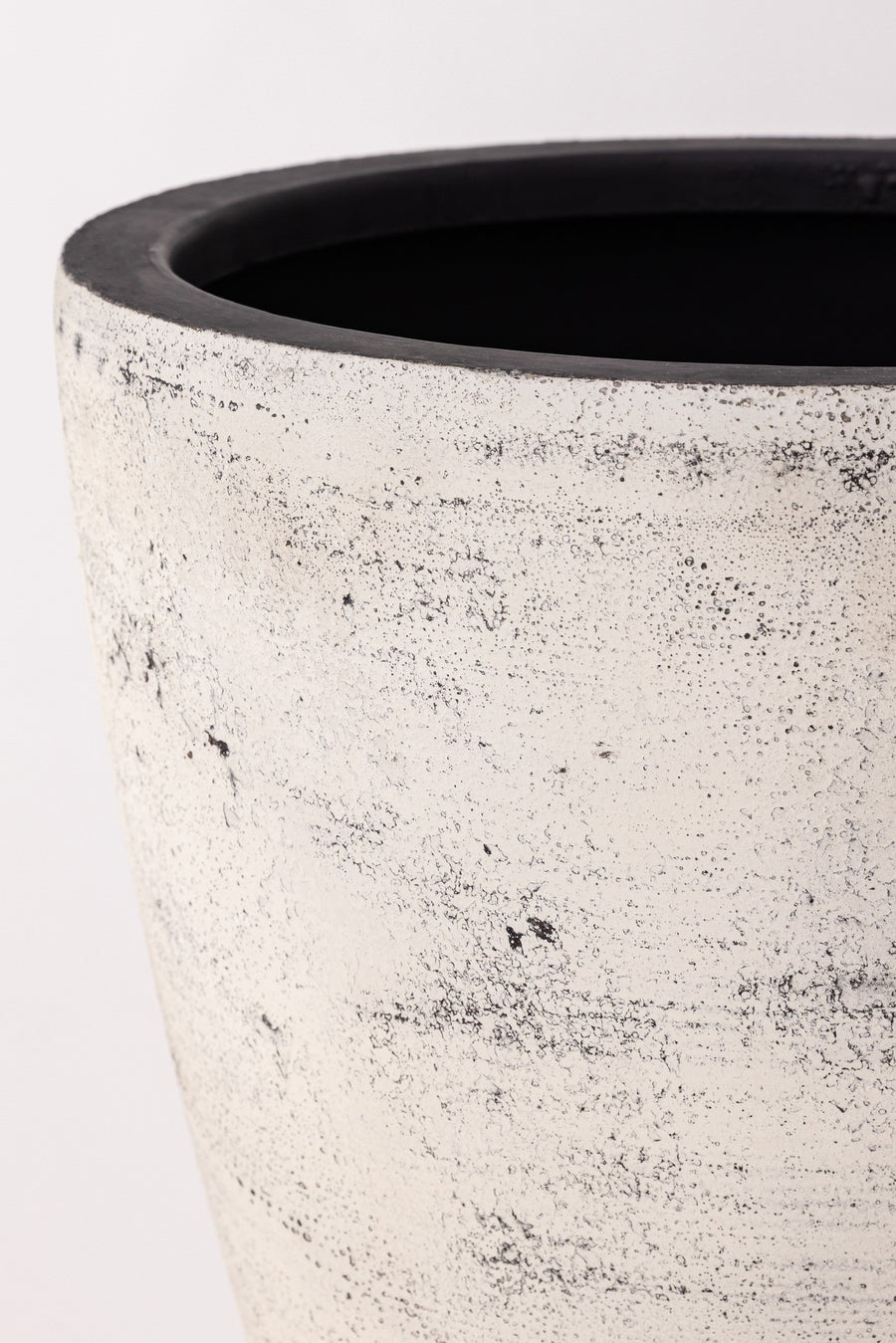 Linea Planter