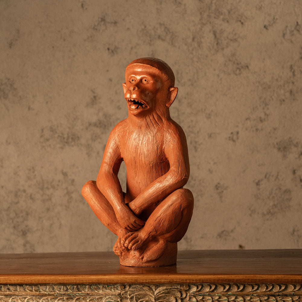 Squatted Monkey Garden Decor