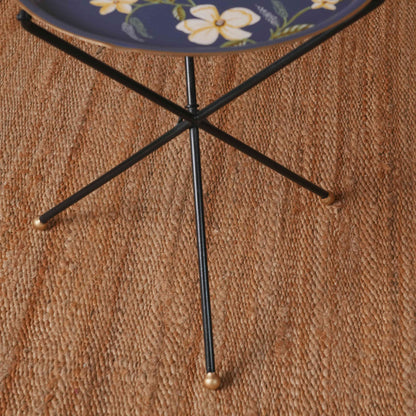 Botanique Tripod Table