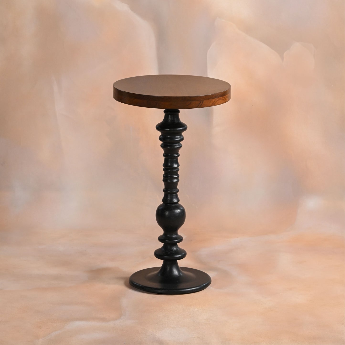 Elan Table