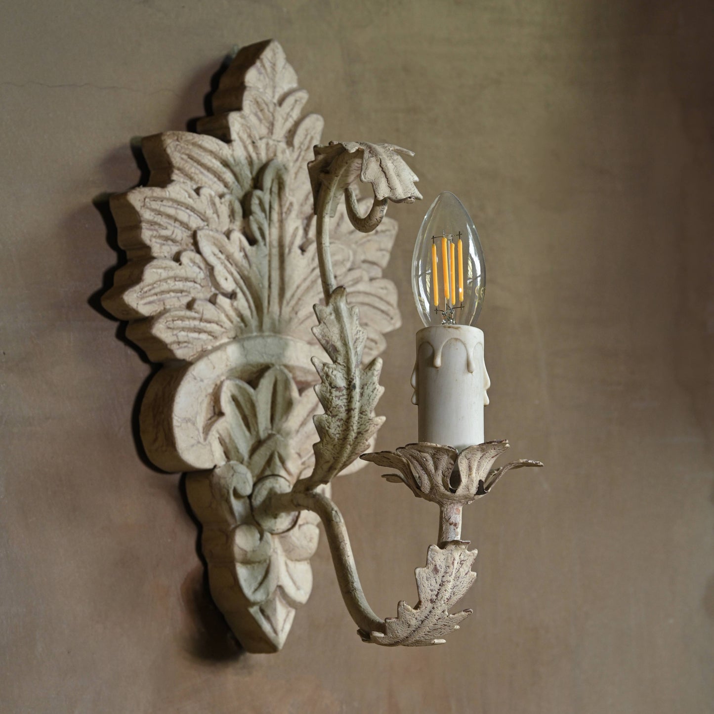 Pearly Wall Sconce