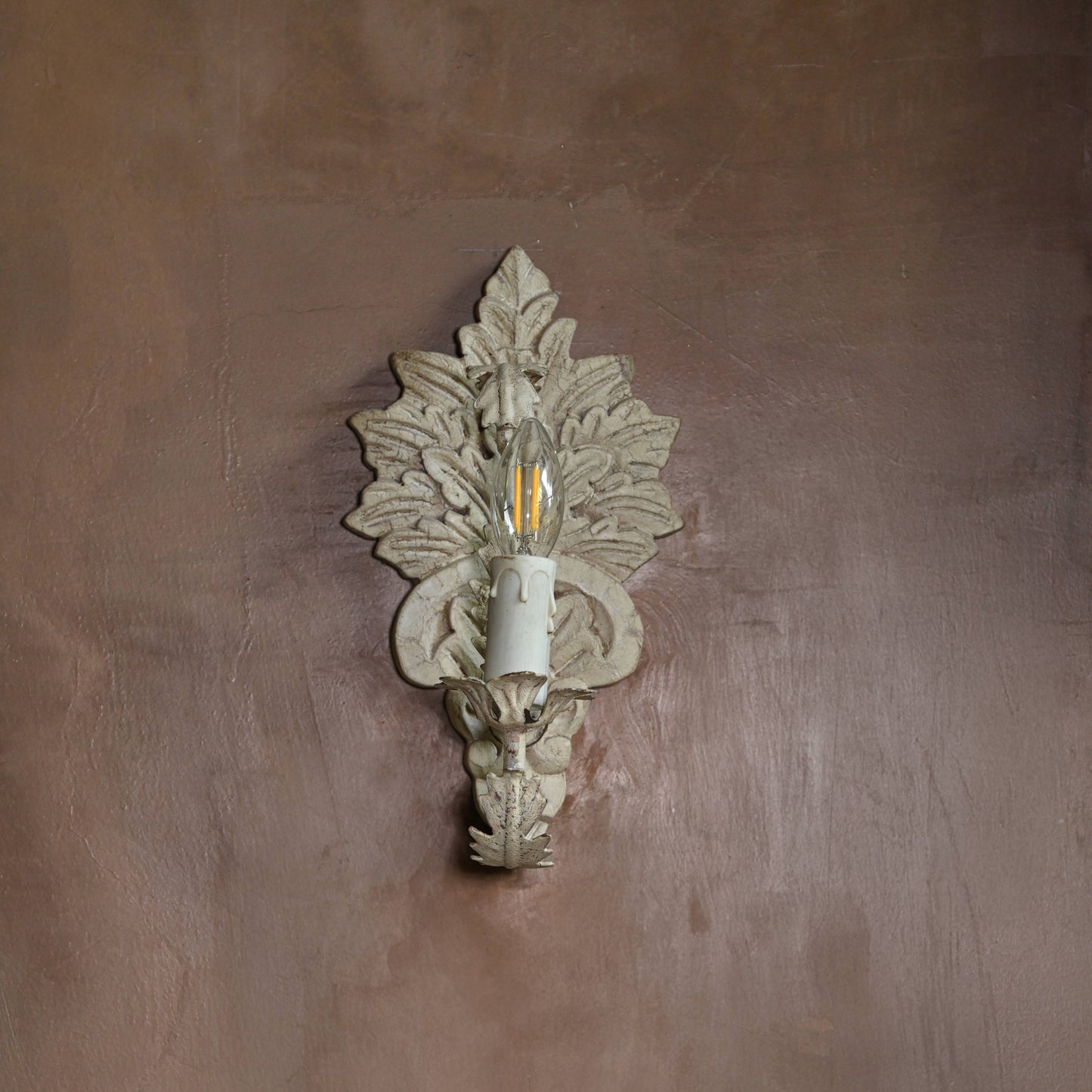 Pearly Wall Sconce