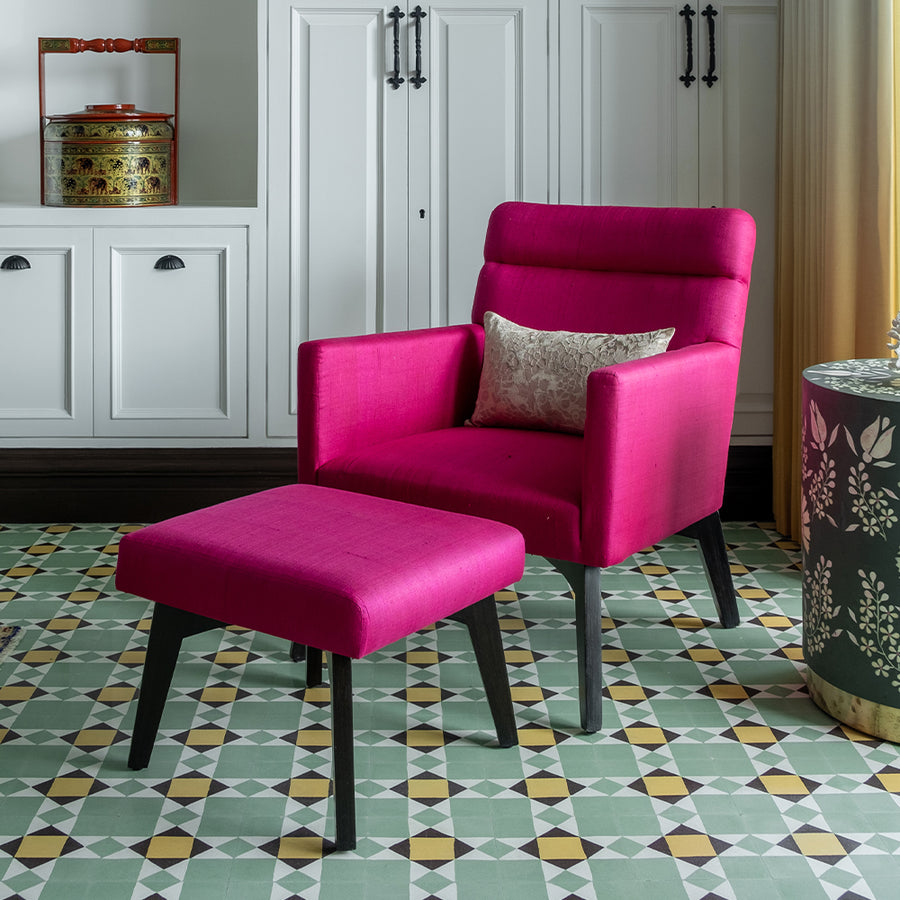 Rani Chair with Stool – detail view