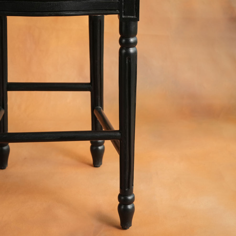 Gulabo Bar Chair