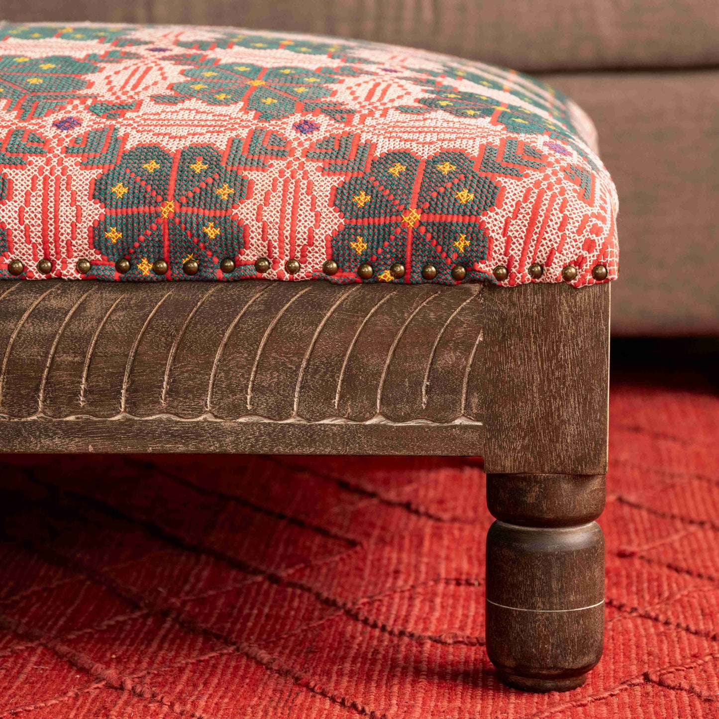 Palash Ottoman