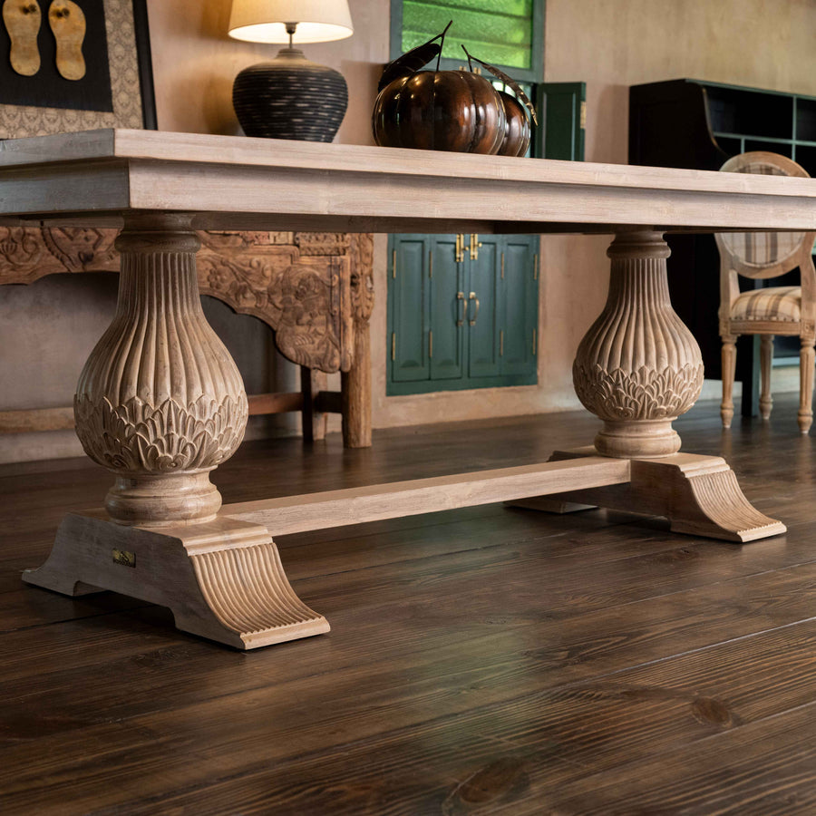 Jolie Dining Table