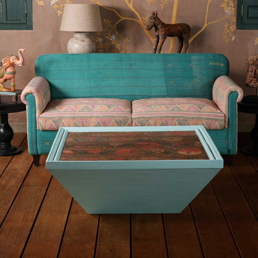 Connorr Sofa